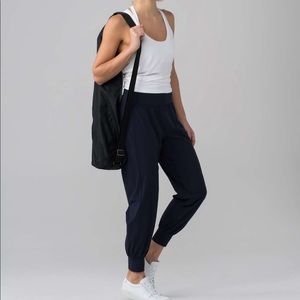 Lululemon sunsetter jogger